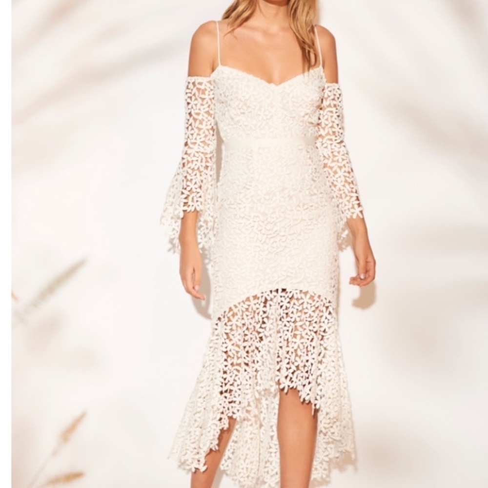 Amur Amanda Dress in White AMUR Color:White new with tags